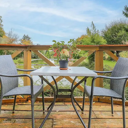 Hébergement de vacances 2 Bedroom Amazing In