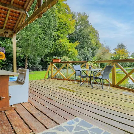 2 Bedroom Amazing In Hébergement de vacances Gueschart